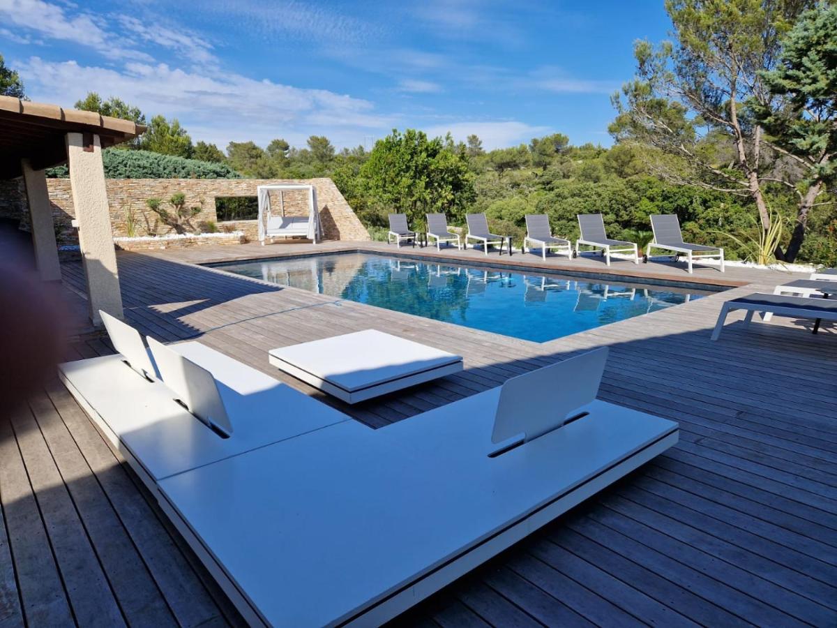 Magnifique Villa De Luxe Au Coeur De La Garrigue Nimes Exterior photo