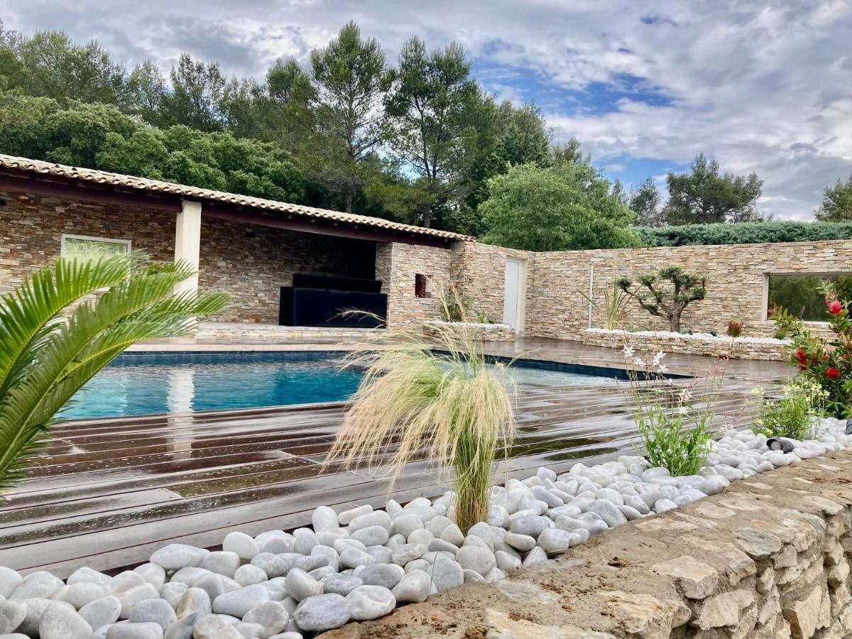 Magnifique Villa De Luxe Au Coeur De La Garrigue Nimes Exterior photo